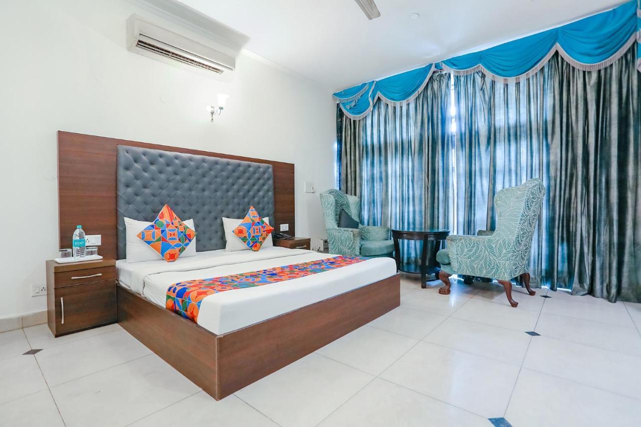 Hotel Fabexpress Lloyd House Nuova Delhi Esterno foto