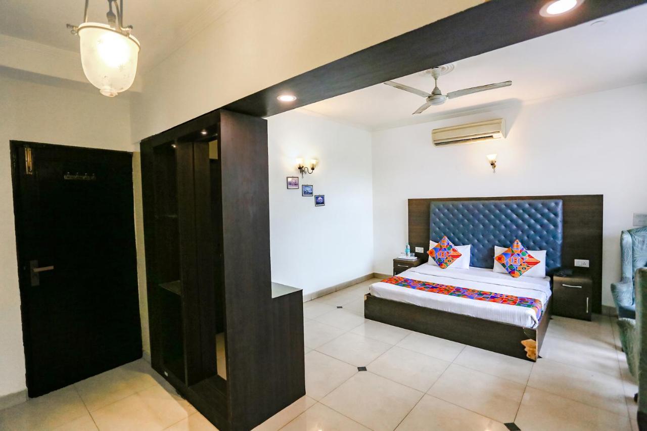 Hotel Fabexpress Lloyd House Nuova Delhi Esterno foto