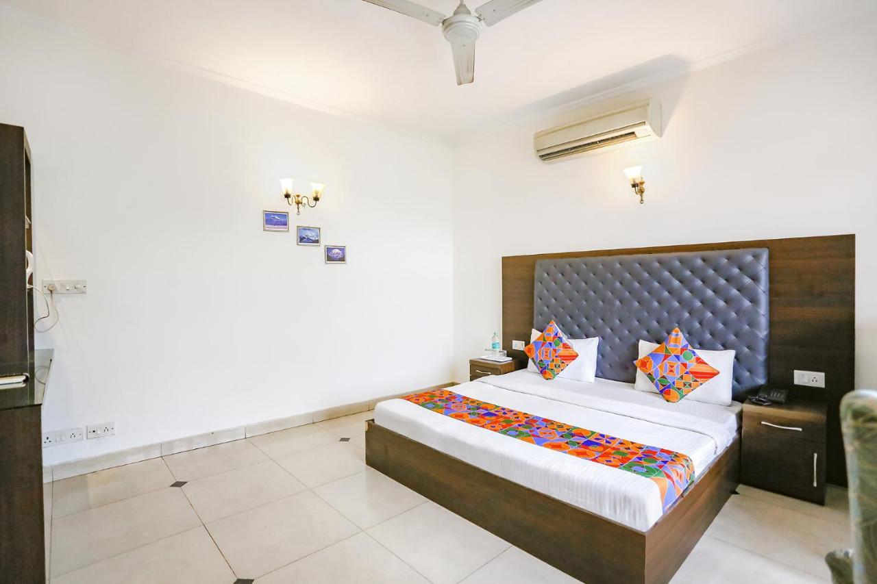 Hotel Fabexpress Lloyd House Nuova Delhi Esterno foto