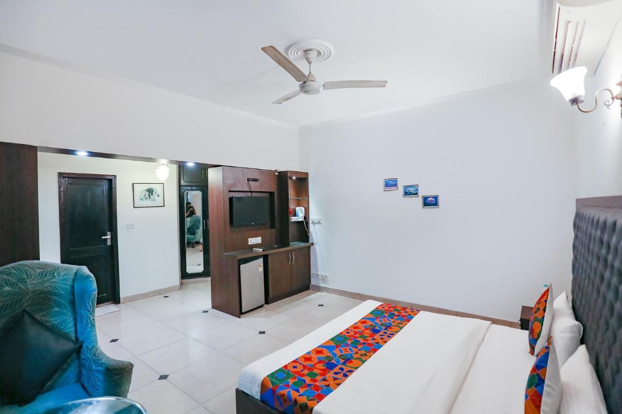 Hotel Fabexpress Lloyd House Nuova Delhi Esterno foto
