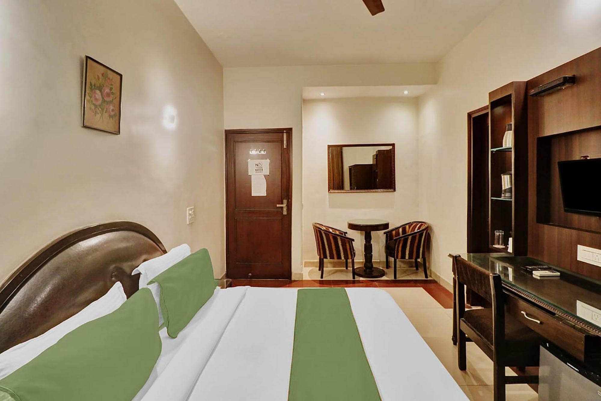 Hotel Fabexpress Lloyd House Nuova Delhi Esterno foto
