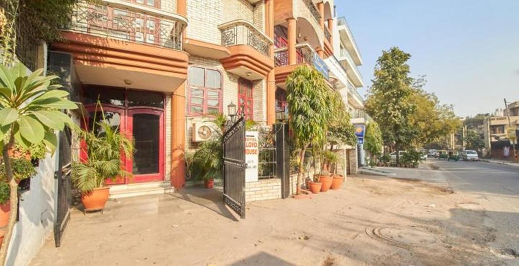 Hotel Fabexpress Lloyd House Nuova Delhi Esterno foto