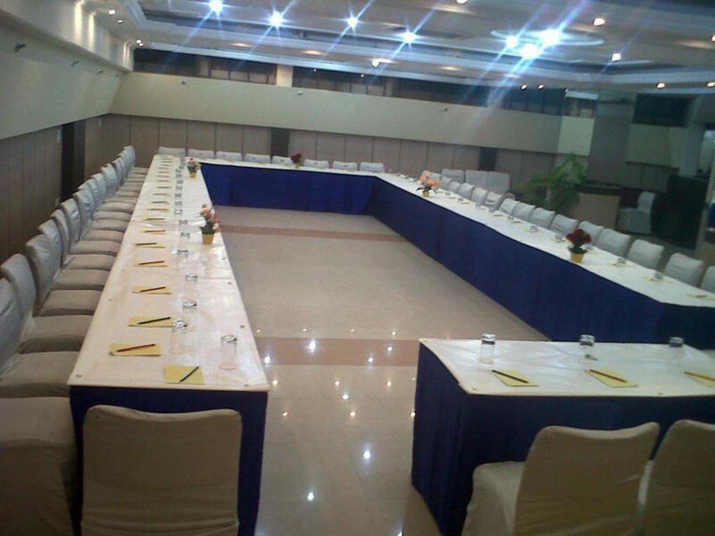 Hotel Fabexpress Lloyd House Nuova Delhi Esterno foto