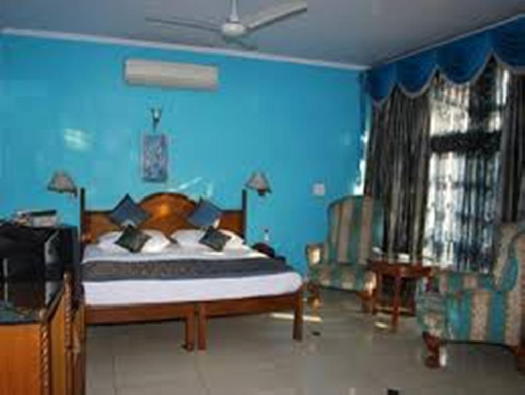 Hotel Fabexpress Lloyd House Nuova Delhi Esterno foto